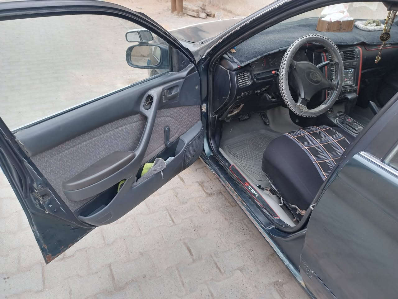 سلام عليكم كرونه موديل ٩٣بسمي السياره جاهزه فقط ظربه بتكمه تبريدمايشتغل القماره معجنه ابيع شرط المداور ٤٨ بيه مجال بصيط السياره أحله من الصوره مكاني نجف *********** خاص
