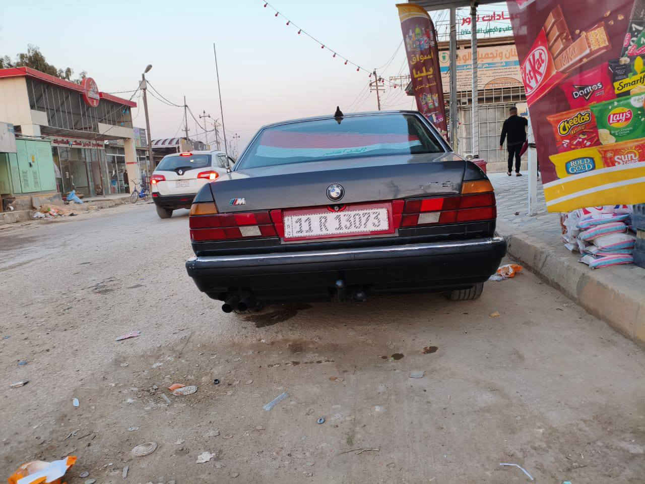 سلام عليكم بيئم 735اصل سنويه وبليته موديل 1987رقم بغداد انكليزي باسمي تريد تحويل تريد وكالهسنوية ل27 تبريد شغال فتحه شغاله كير حاويه تخم تاير 5ويل كب كهربائيات شغاله 
مكينه بيها بخار+اكسل بيه ونه ب80 فقط
السعر 40 بدون عمله قفل قفل قفل
للاستفسار ***********
