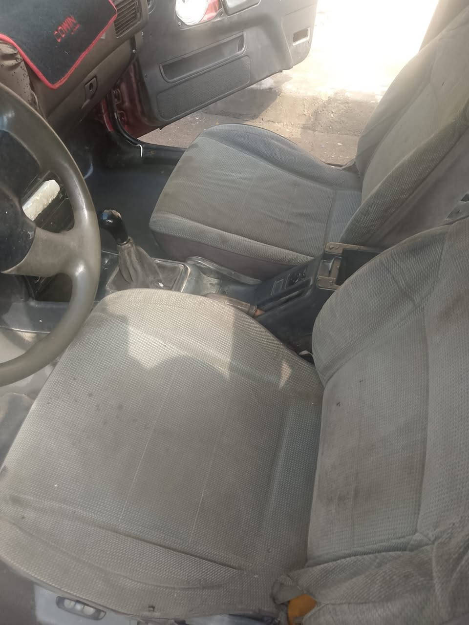 مكلف بل نشر خابر صاحبهه هوندا  انتره موديل 93 سنويه واجهه شرط التحويل والوكاله من الوكيل مكينه اثر نفخ قليل طخم تاير جديد طخم كلو نضيف  جامات كهرب  السعر 10 وبي مجال قليل  والمو شراي لايخابر العنوان موصل القادسيه 
***********
‏‪0770 251 3588‬‏

