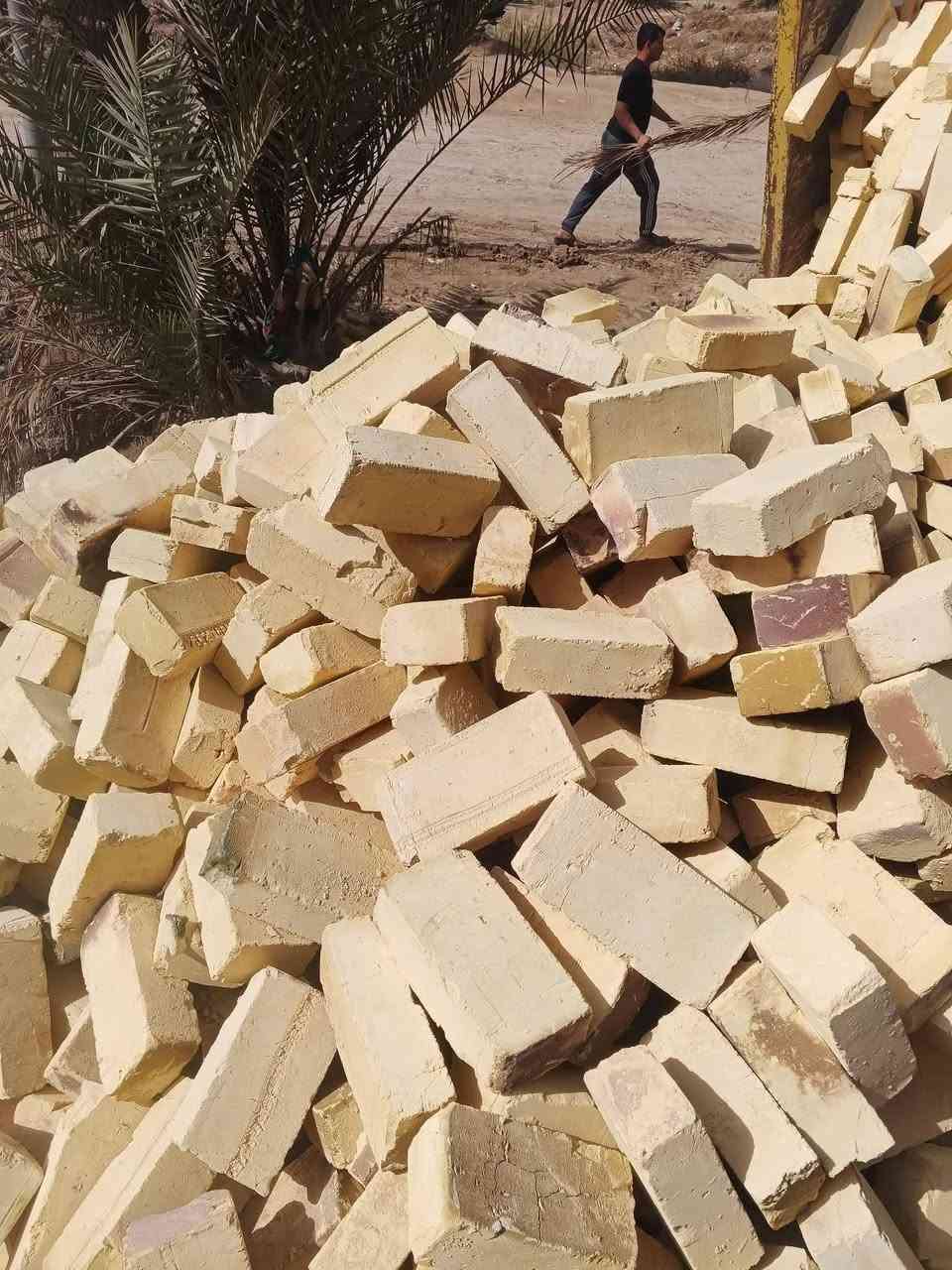 السلام وعليكم طابوق الكوت بدره وجصان طابوكه دراجه اوله شرط المكلاب الاستفسار ***********
