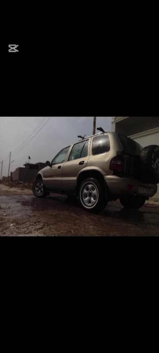 يا الله كيا سبورتج موديل 2004تبريد محرك كير خير من الله كير عادي فور ويل شغال بسمي تحويل ثاني يوم بيهه نقص جدا بسيط بلكهرباءيات  السعر 52بيهه مجال مكان ديالى بعقوبه *********** او علق واني ردلك
