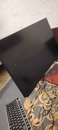 ٢٤ بوصة • ١٠٨٠p • ١٦٥ هرتز
