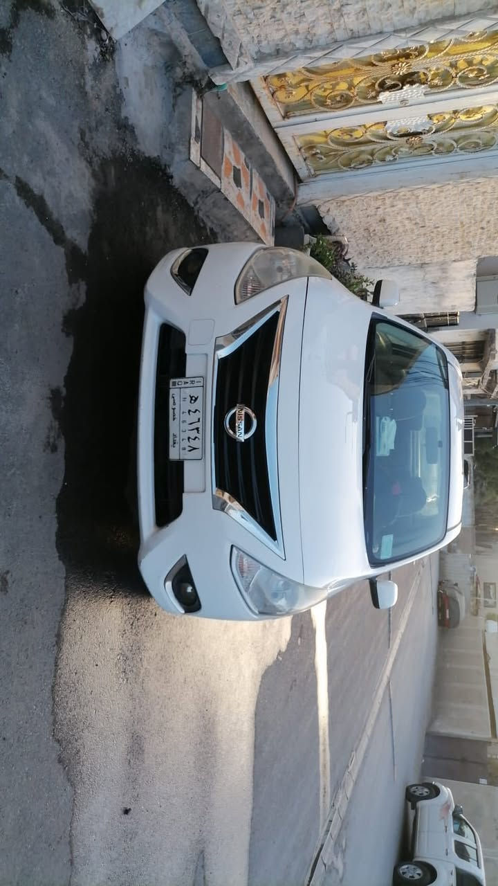 السلام عليكم 
نيسان سني موديل 2021 ماشيه 77 الف 
السياره مسويله ادامه كامله صدر امامي خلفي 
بيهه طخه مثل ماموضح بالصوره ومصلحهه 
السعر 115 مكان السياره بغداد الاعظميه 
اخوان اني مكلف بالنشر 
للأستفسار رقم صاحب السياره ***********
