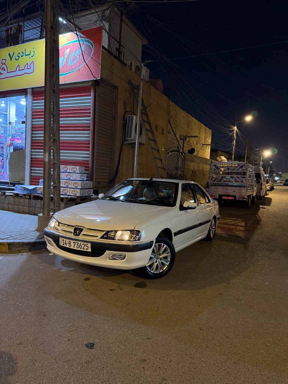 سلام عليكم بيجو مديل 25كفاله عامه سياره بوضع شركه ماشيه 12الف حره تحويل ثاني يوم مكينه كير حدايده زيرو بعدهي بضمن شركه العنوان البصره القبله حي شهداء الرقم *********** السعر90وبيه مجال ال شراي
