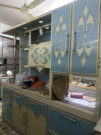 كاونتر للبيع طوله مترين ونص وارتفاعه مترين و١٠ وايضا وياه ملحق + مال س...