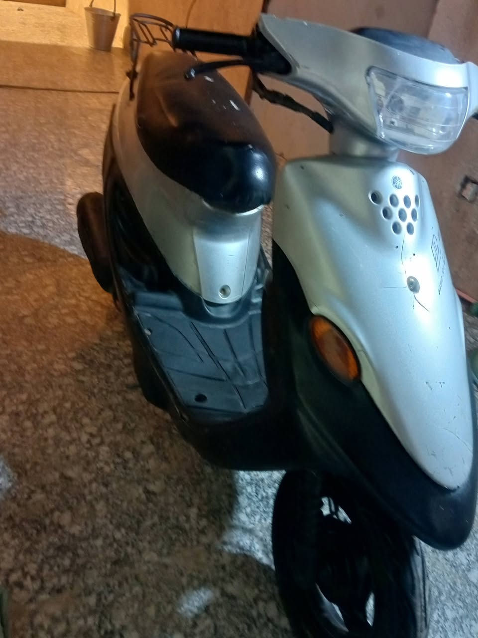 دراجة تسع نضيفة دراجة توا مجفتة مكينة ناعمة بدرجة دراجة تاخذها وتدعيلي كهربائيات كلها شغاله نگرة سلف بس توا وگف عندي سلف ماعرف شنو سبب دراجة فقط العداد ما يشتغل.دراجة كاملة تشغل وتاخذها 
سعر 400وبيها مجال ان شاء الله مكاني بصرة قضاء شط العرب الجزيرة ***********
