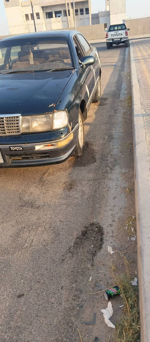السلام عليكم سيارة بطة فصل للبيع 1994 رقم بابل مشروع وطني تحويل اب اي وقت مكفولة كص ونقل وضربة قوية كير ومكينة كارتون ثنين ونص حدادة طخم تاير جديد كهربائيات كلها شغالة السعر 33 وبيها مجال مكان السيارة البصرة سفوان رقم صاحب السيارة ***********
