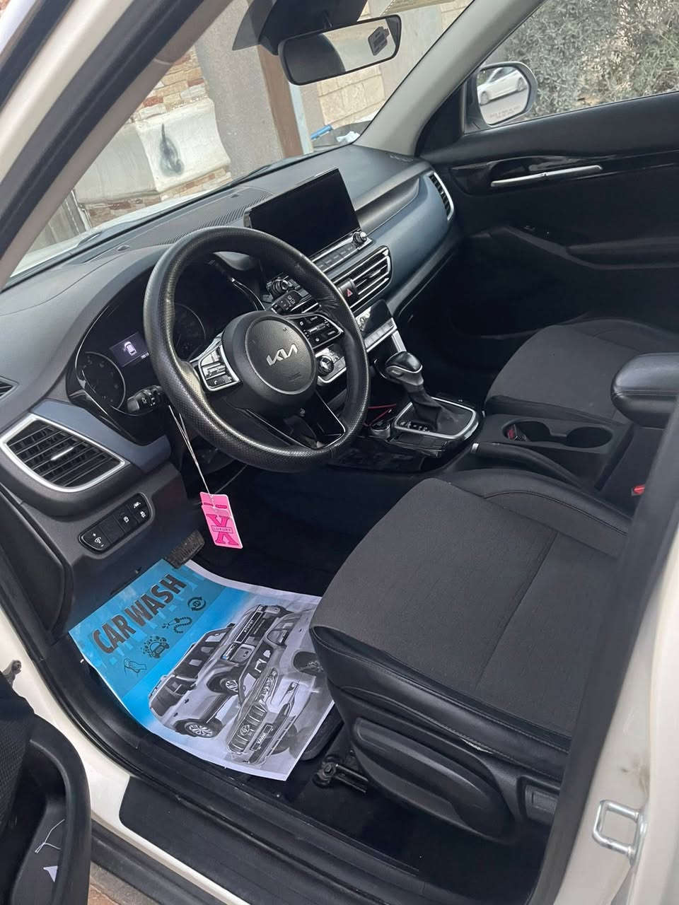 السلام عليكم
كيا سيلتوس ٢٠٢٢
سيارة خير من الله ماشية ٤٤ 
حادث ربع بنيد صبغ بدون دواخل جميع لإرباكات سليمة سيارة جاهزة شاشة بصمة كراسي كهرباء قمارة اسود بلادي سيارة مكفولة ماعدا البنيد وشوية بارد بجاملغ رقم جديد 
بغداد 
السعر ١٥٥
***********
