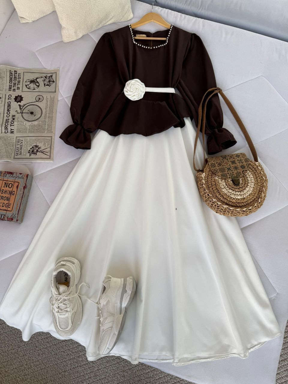 فستان متصل

📐القياسات المتوفرة:38-40-42-44-46-48


**إذا كنت صاحب هذا الإعلان وتريد حذفه لأي سبب، رجاءا أرسل رسالة إلى الدعم الفني**