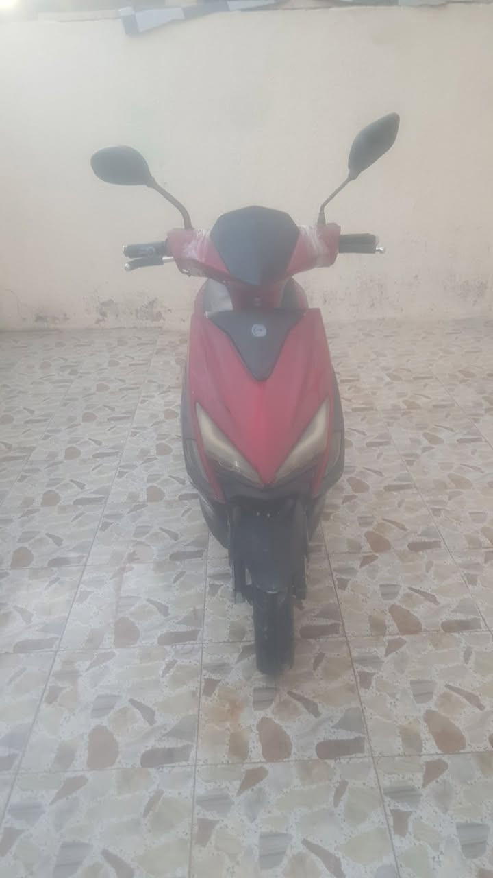 سلام عليكم دراجه للبيع اف اس  سعرهه 250 وبيهه مجال رقمي *********** اتصال واتساب مكان مسيب شارع عامر نجم
