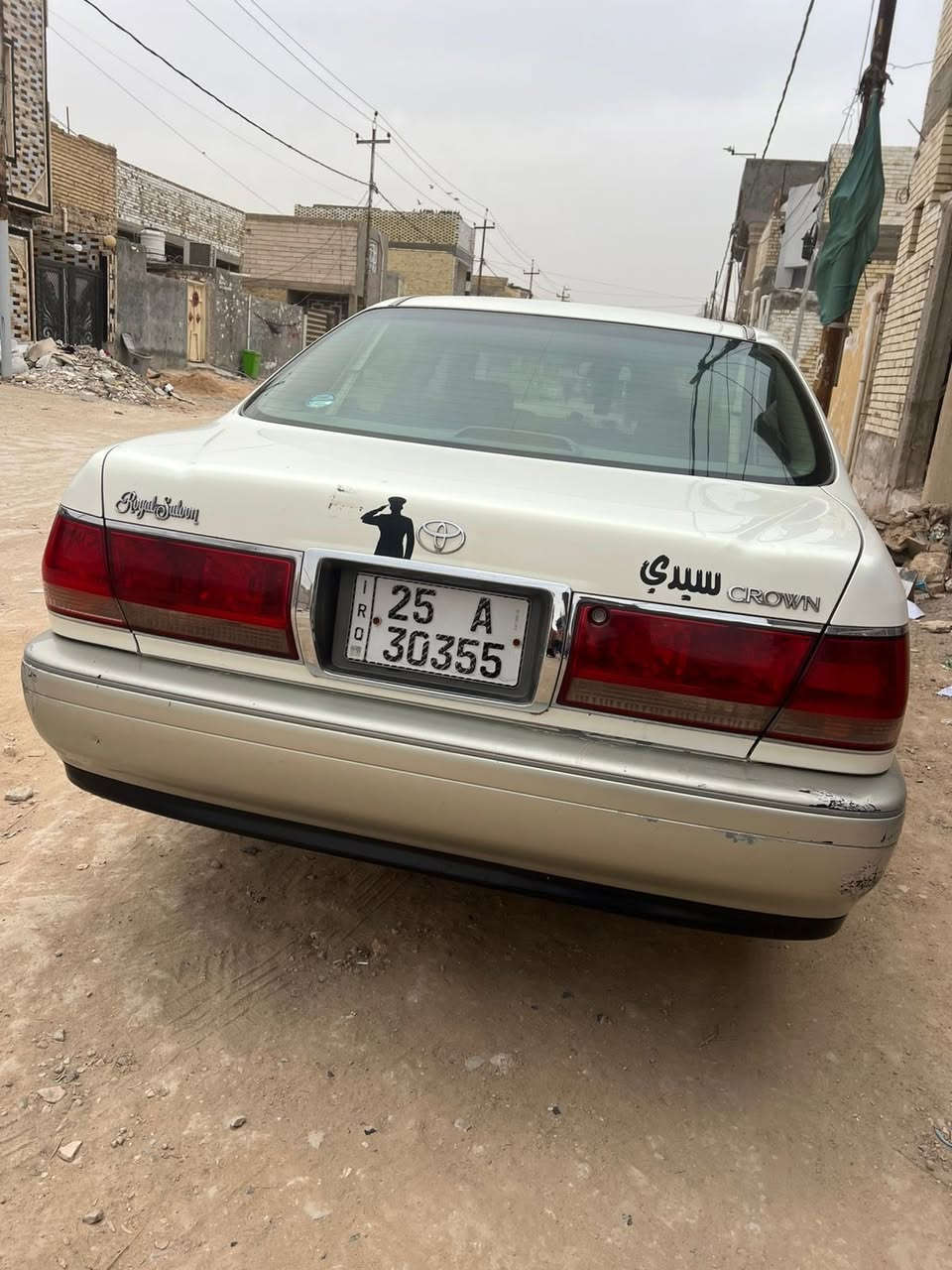 ﷽
السلام عليكم ..  كراون  ((   ملكه.  ))

للبيع ملكه. رقم كركوك نكليزي مداور ثان يوم وين ماتريد 

واصل بكل المحافظات  

موديل 2001 _اصل 

تحوير جوه نجف  وفوك نجف دشبول

مكينه. vvt3000جديده بل كارتون ستوني شاده

كير مكينه حداديه تخم تايركله جديد 

 

كفاله كص وضربه ونقل جثه لون ابيض لؤلؤي 

سياره جديده كلش وجاهزه  وما عايزه برغي 

✅  ♕  المواصفات ♕✅          :

✅2دكم 

✅  كشنات كهربائي

✅  مري شفط بلاد  

✅  كامرة خلفية 

✅  نفكيشن خرائط 

✅مثبت سرعه

✅ غرفة بيجي

✅ سييدي 6. اقراص

✅ ويل كب نجمه ابيض اصلي

✅تحكم استيرن 

✅ برده خلفيه 

✅

✅ 

✅منضومه زنون 

السعر 150 وبيه مجال 

واذ ما عجبك السعر كلشي اكو بل سوك 

وحسب النظافه 

العنوان : نجف الأشرف 

ل اتصال 📞 ‬‏ ‭ ‭0780 818 7551‬
