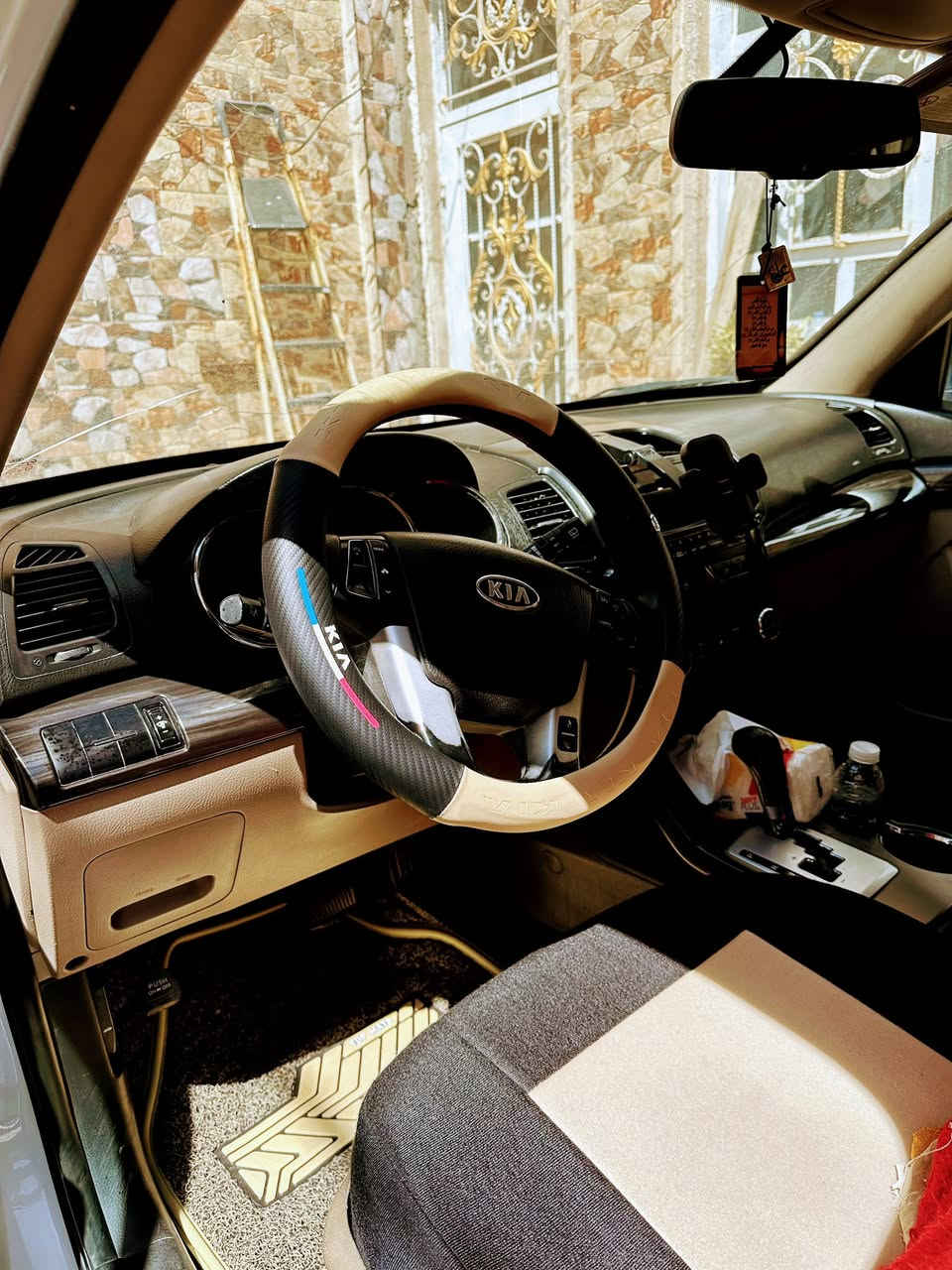 السلام عليكم ورحمة الله وبركاته 
سورنتو 4 سلندر موديل 2012 للبيع 
بصمة
بنوراما 
لايت اوتو 
ترحيب


**إذا كنت صاحب هذا الإعلان وتريد حذفه لأي سبب، رجاءا أرسل رسالة إلى الدعم الفني**