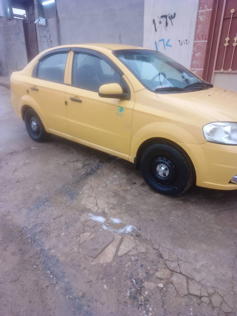 سلام عليكم افيو ١١للبيع اني الشرعي باب وجاملق مبدل بدون دواخل ٦٢وبيها مجال ***********
