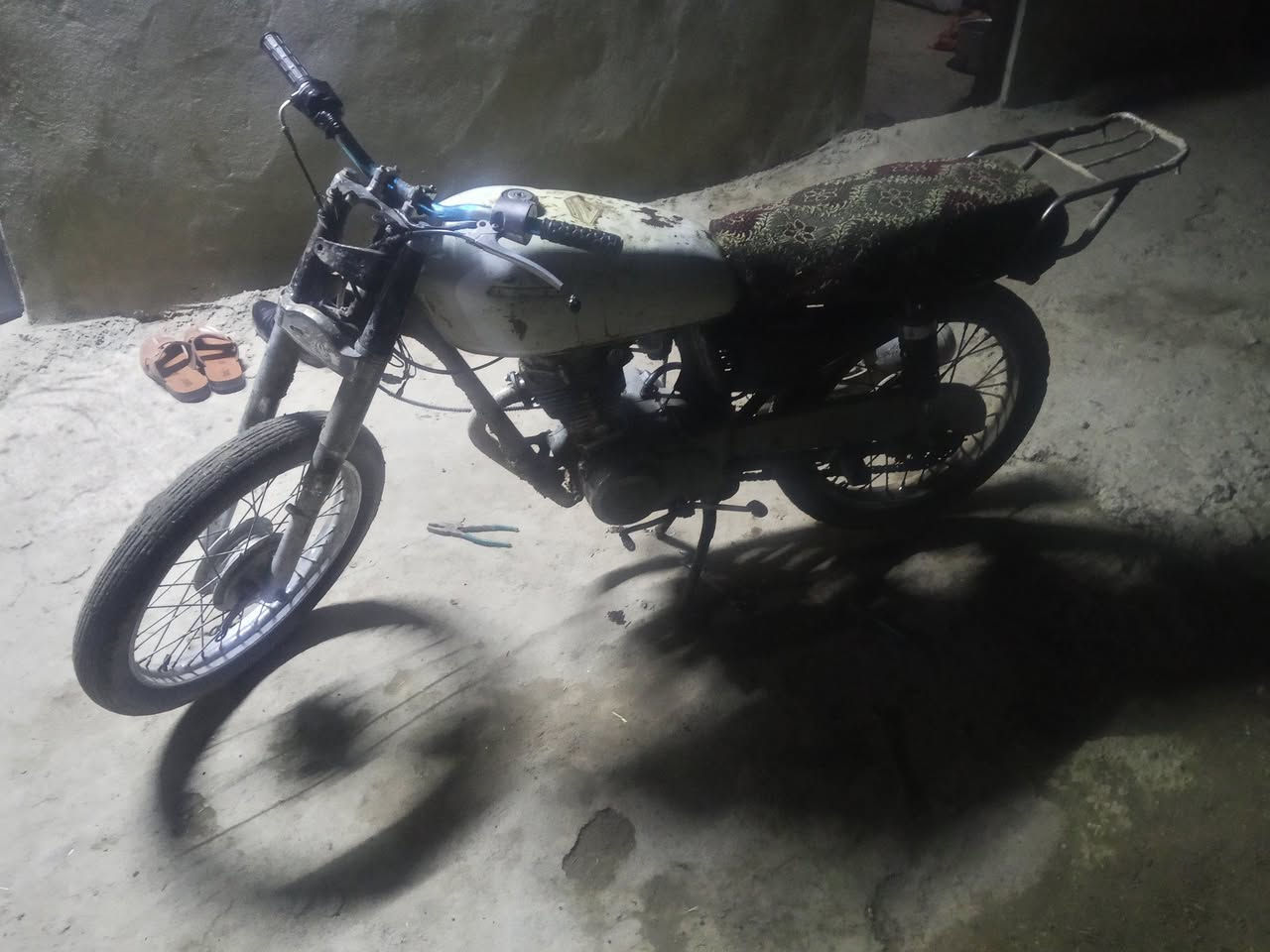 للبيع بارت 4 تسعات ابو التاج شغال شرط بس كابريته تكطع (***********)سعر 65 بي مجال دبلات شرط
