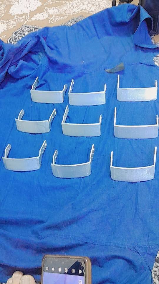 السلام عليكم يدات باب سلايت ستاركس 2007 داخلية وخارجية تفصال حديد تريد بس قبضه موجود تريد يده كامله موجود خدمه توصيل موجود //***********///***********
