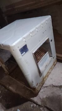 كشر • مبردة • باب خشب