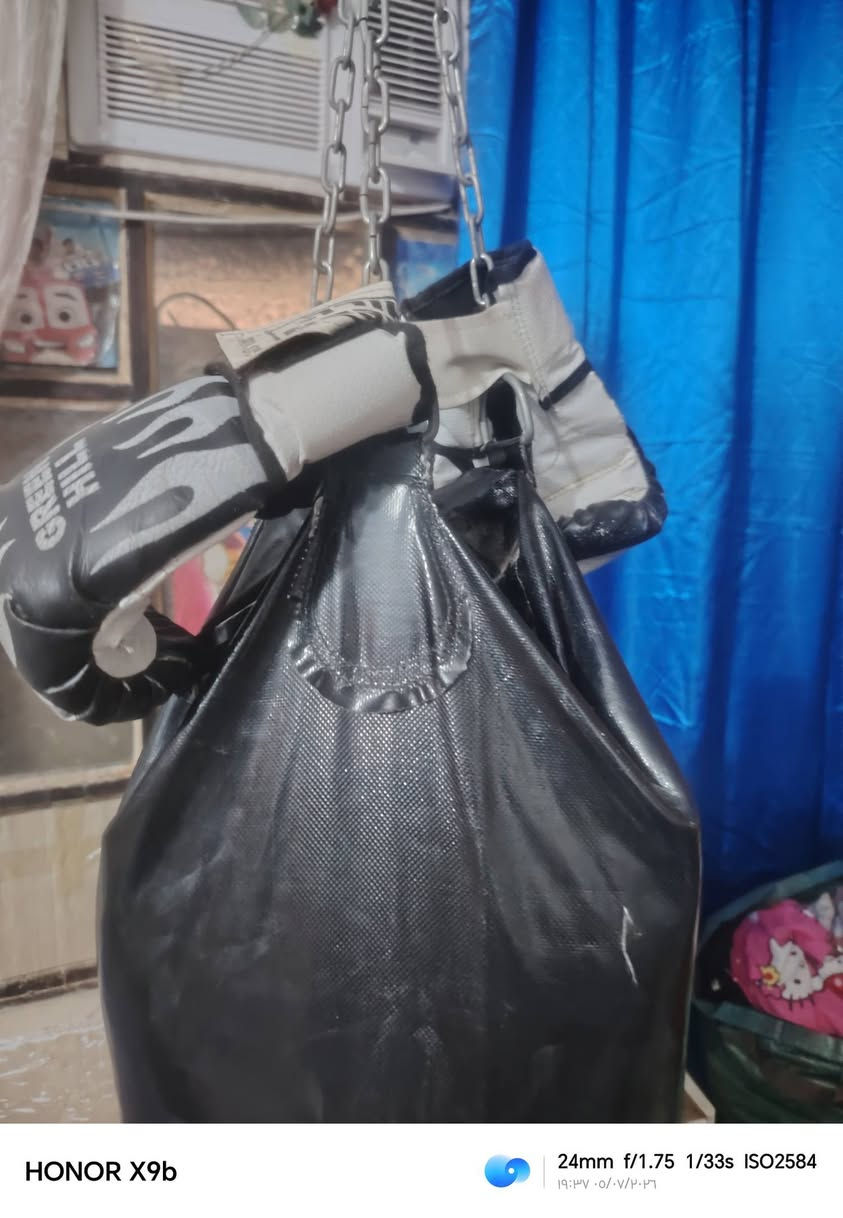 سلام عليكم جيس ملاكمه للبيع ويا الجفوف هم سعره35 مابي اي زرف


**إذا كنت صاحب هذا الإعلان وتريد حذفه لأي سبب، رجاءا أرسل رسالة إلى الدعم الفني**