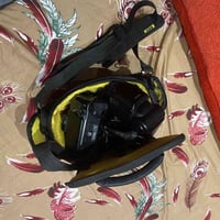 كانون D700 • زومات رياضية • فلاش داخلي معطل