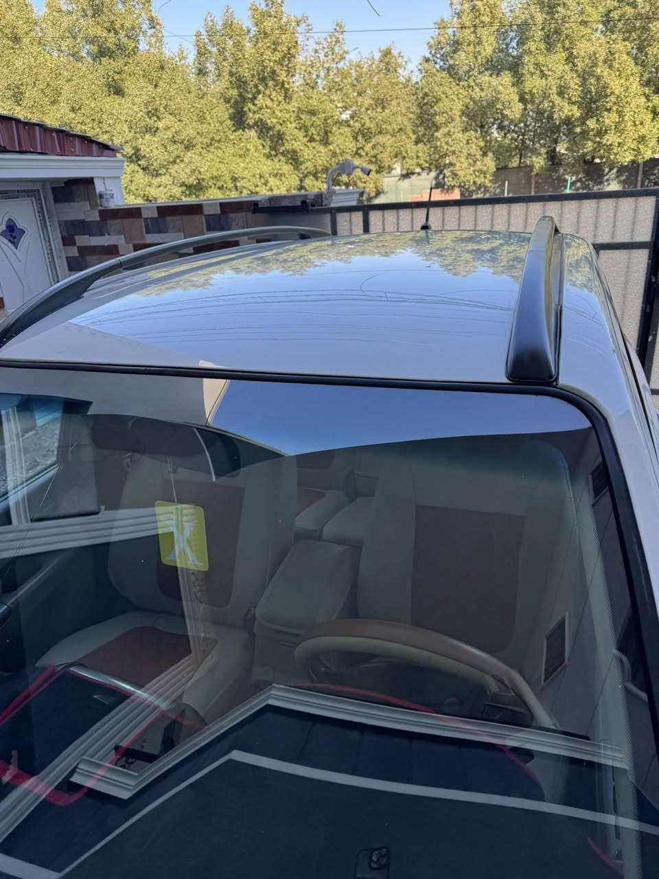 السلام عليكم
سنتافي موديل 2012

شركة العامه 
مواصفات عادية 
سيارة مكفولة كفالة عامة 
من الضرر وصبغ ماعدا الدعامات صبغ 
 120الجرس شغال 
السياره هزه جديده ورقم جديد بسمي تحويل ثاني يوم 
السيارة خير من الله مال بيت مناقصة شي 
مكينه 6 سلندر 
 (مكان السيارة بغداد الكرخ)

السونار مرفوق بلمنشور 

السعر 163 وبي مجال حك الجيه 

رقم الهاتف ***********
