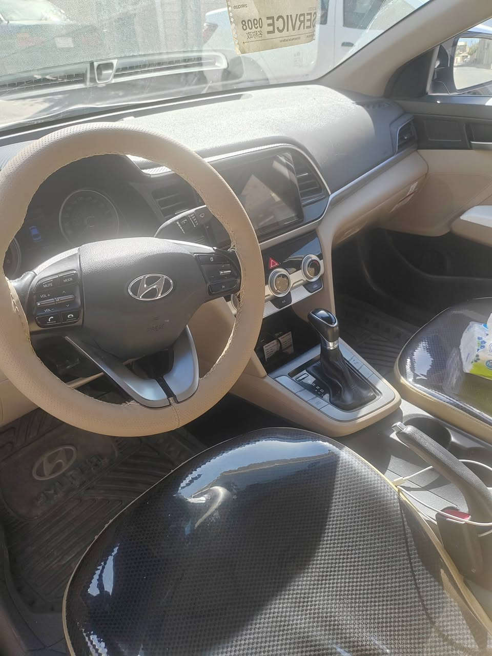 إلنترا ٢٠ فول مواصفات للأخير عدا بارد قليل باب ورة الصدر وباقي مكفول
***********
