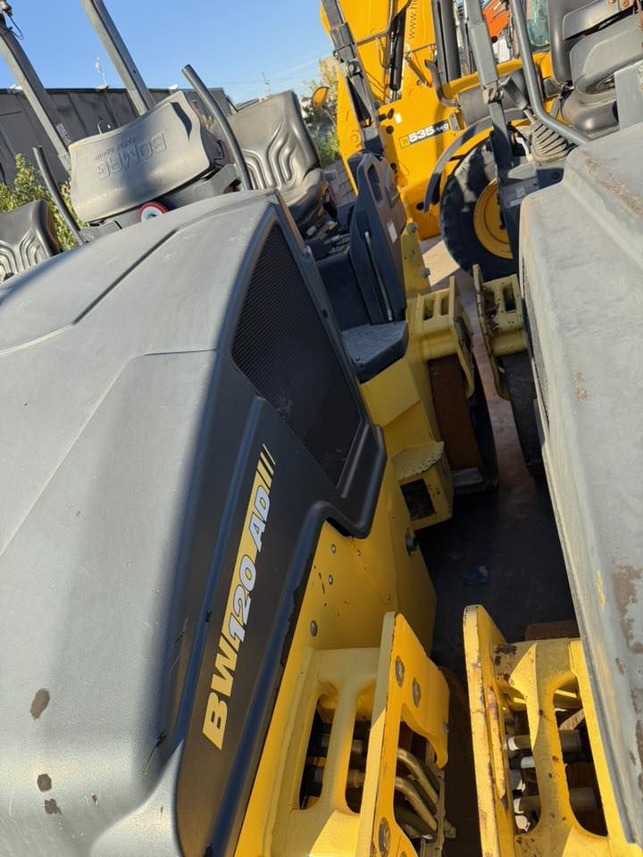 Bomag 120 
2011
0750 286 2006
