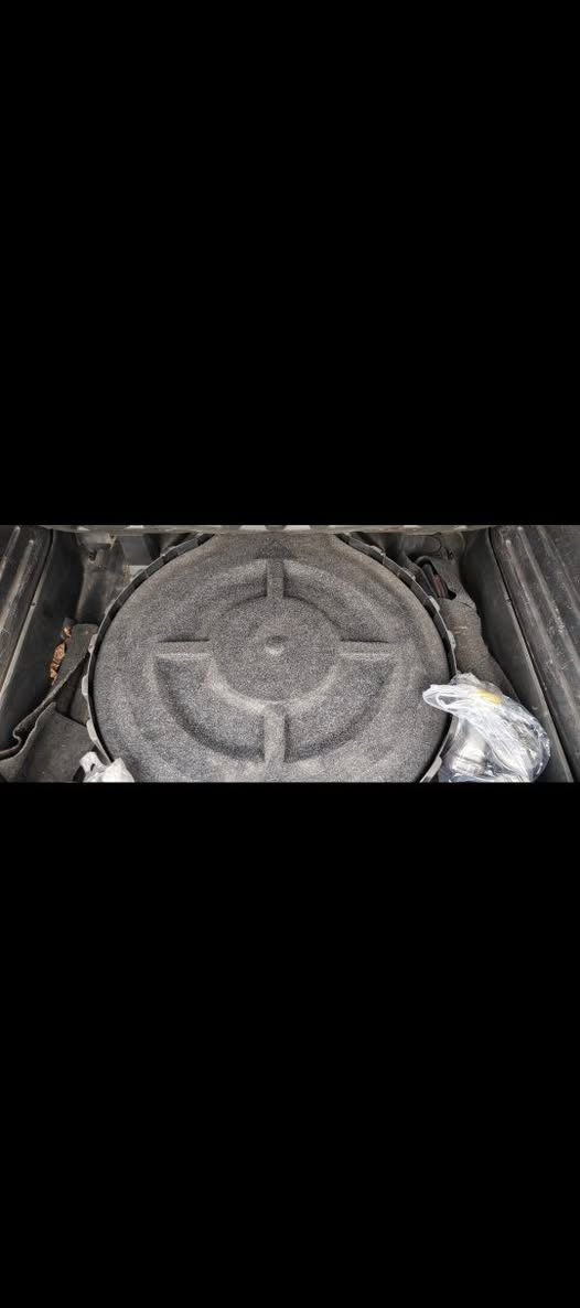 فۆرد ئێدج 2012
Ford edge 2012

 sel شه ش پستونی مه رغوب 3.5
 مواسه فات
 سنه ویی ژینگه و ریگاوبانی هه موو تازه یه هه زه ی تازه لو کراوه بەناوی خۆمە سنه ویی تاوه کو 2028 نوییه

پارچە و نیوە کەمترە بەدووی دەفڕۆشم ه ده رگای سه کن و تەنیشتی بی ئیرباگ بی داخلی هه مووی مه زبوت به شه رتی گیر و مه کینه و کاره بایات 

شوین هه ولیر داره توو

***********
