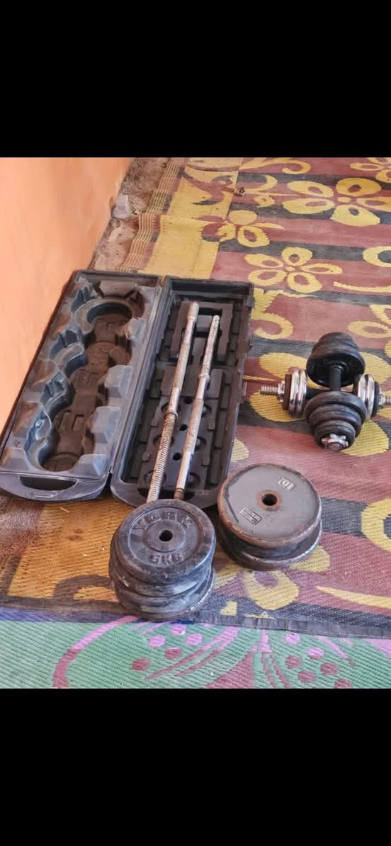 البيع التواصل ***********
يوجد واتساب
