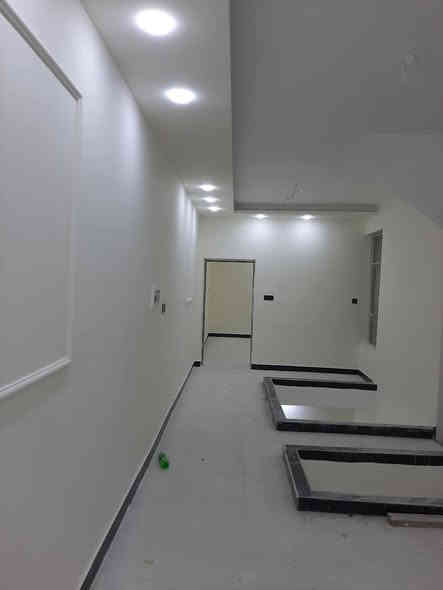 بيت للبيع ١٠٠ متر طابقين صب كونكريت طابوق جمهوري ثلاث غرف نوم وصالتين ومطبخ واستقبال  حي ابو طالب منطقه ٧٧ مقابل دور القضاة السعر 175 للاستفسار اكثر اتصل على رقم ***********  واتساب  موجود
