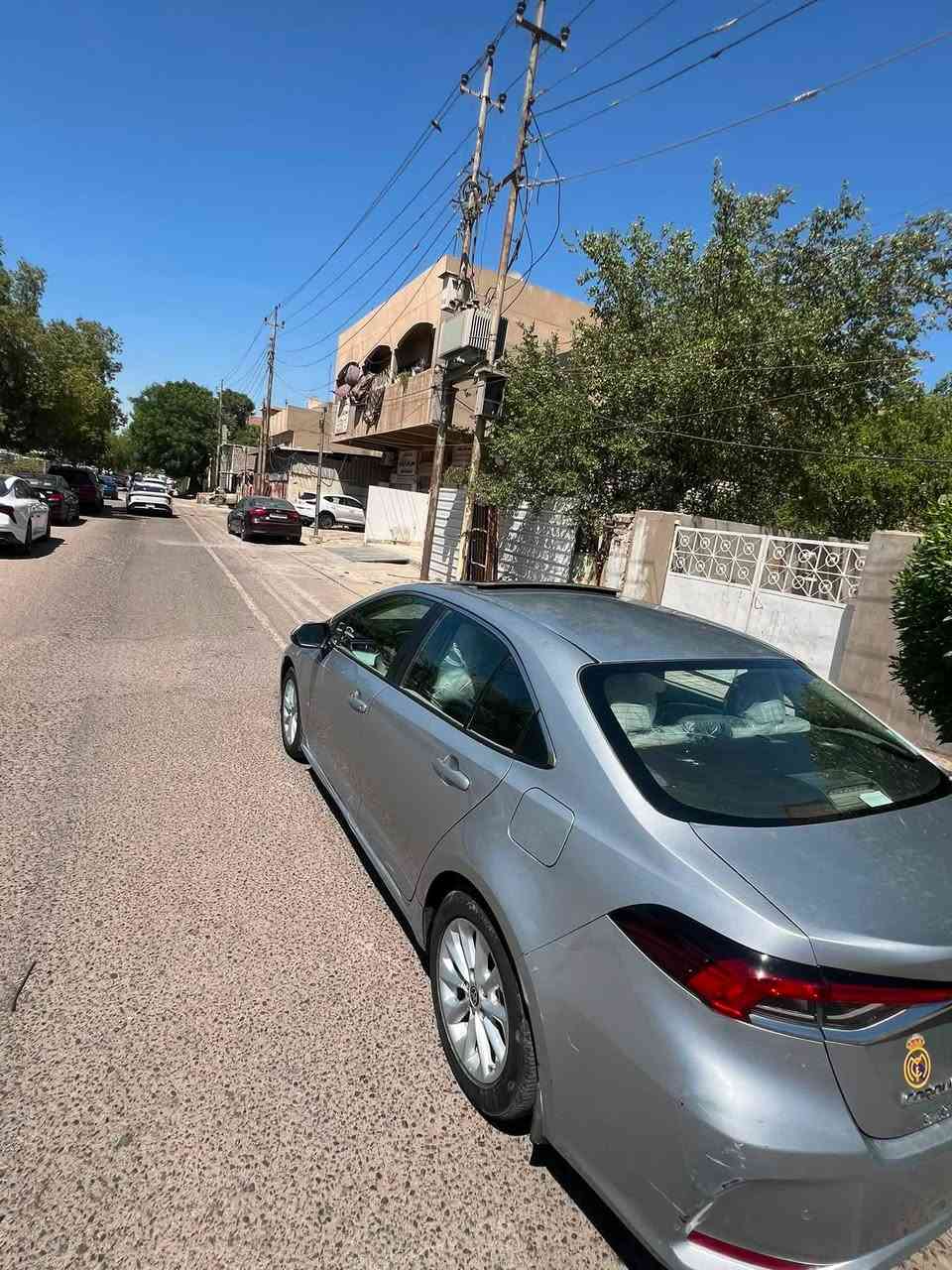السلام عليكم

تويوتا كورلا 2022 خليجي 

شركه ساز SAS 

سياره بيهه مكانين بارد فقط 
خشم البنيد اقل الشبر 
ول باب الوره السايق بيهه بارد شبر واضع بصور 

بدون صبغ فقط الدعاميه الاماميه  مبدله 

سعر بلاششش  🔥💣

فول مواصفات للاخير 1/1

فتحة سقف

حجم المكينة : 1800 بنزين فقط

بصمة تشغيل عدد 2 

دخول ذكي بعد 10 متر ترحيب 

تبريد قطعتين 

تحكم ستيرن 

مثبت سرعة 

شاشة 

كاميرا خلفي 

حساس امامي خلفي 

السياره ماشيه(120 )الف 

سياره رقم اربيل   تريد تحويل  + وكاله 

السياره بسمي 

مكان سياره بغداد السيديه 

واتساب +*********** ☎️
