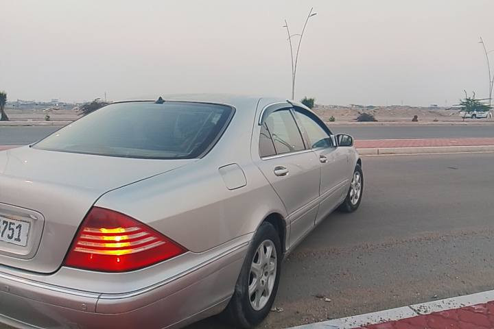 السلام عليكم
مرسيدس  موديل2000 اصلS320
مواصفات
1_ بصمة⁩
2_محرك+كير مكفولات ‌
3_نظام دبلات لوي 
4_كروز سرعه
5_ سلايد رؤف طكتين ‌
7_تحكم ستيرن ‌
8_ ستيرن كهرباء ‌
9_ كشنات جلد كهرباء 
11_ كشنات خزن ميموري 3 وضعيات 
12_ لد بلادي ع اليدات الداخلية+ الاقدام‌
13 انارة ترحيب خارجية وداخلية ‌
14_شاشة اعطال💬
15_داخل جلد أسود نظافته 90 %
16_لايت لد نهار
17_شاشة بلادية على وضع الشركة 
18_ جام ازرق 
19_سيستم ايرباكات عدد 12⁩ 
20_تخم تاير جديد‌
21_اشاير بالمري حديث
22_ نظام ABS 
23_حساس مطر
25_كشنات هيترات امامي
26_بردة كهرباء
27 - لايت داينمك مع حركة الستيرن 
30 - صندوق شفط
31 مراية في الوسط كهرباء
32- مرايات جانبية شفط 
33 - فتحة سقف شغالة 
34- حساسات أمامية وخلفية 
35 تبريد خير من الله
العنوان البصرة السعر 115
***********للاستفسار ☎️***********
