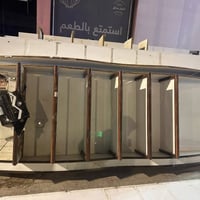 رفوف • فاترينات • عدد ٨