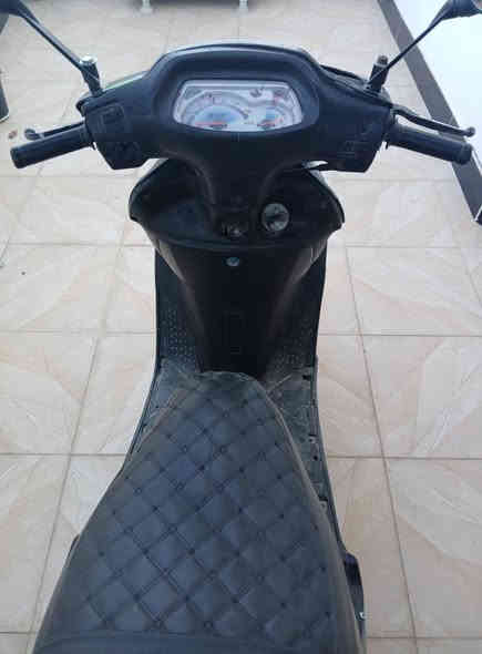 سلام عليكم دراجه شغاله نكره سلف للبيع سعر 250 مكاني ديالى الخالص شراي يتصل ***********
