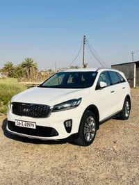 سورنتو 2019خليجي ,,V6,, بصمه،كشن كهرباء2 كفاله من صبغ او تبديل فقط بار...