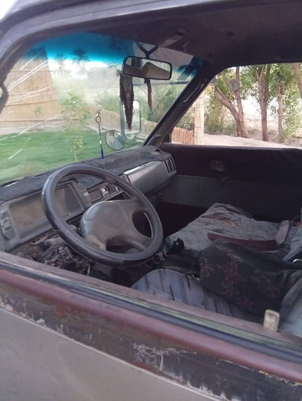 السلام عليكم سياره للبيع 94 مقفوله جير ومكينه واكسن رقم انبار السعر 14 الاتصال على هذا الجوال ***********
