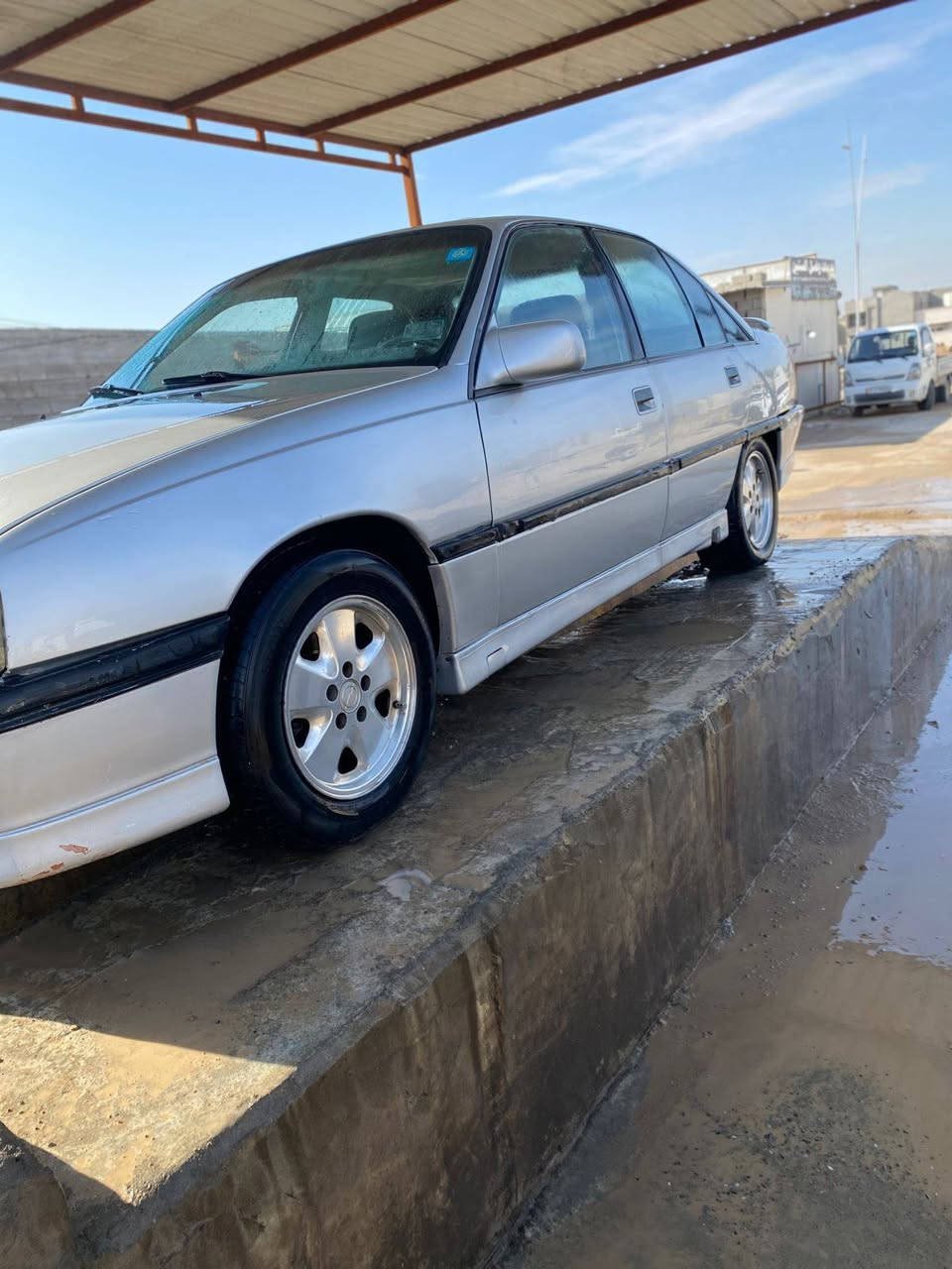 السلام عليكم اوبل اوميكا ٣٠٠٠ كير ومحرك بطه ٢٥٠٠ كير اوتماتيك تبريد شغال مصبوغه عام جماليه مكانهه تكريت السنويه منتهيه قبل كم شهر السعر ٤٥ ***********
