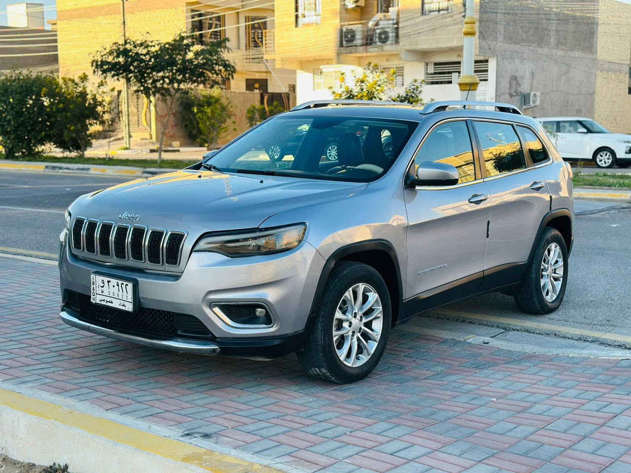 سلام عليكم للبيع جيب بزون موديل 2019 سونار مرفوق بلمنشور  السعر 126 وبي مجال موصفات مكينه 2400 شاشه كبيره كشنات جلد بصمت تشغيل بصمت ابواب كشن كهربائي كامره خلفيه دواره سياد بريك بصمه حساسات هيترات بلمري كشنات تدفئه تخم تاير حداديه تبريد تدفئه شغال مكينه وكير جاهزه العنوان كربلاء للستفسار ***********
