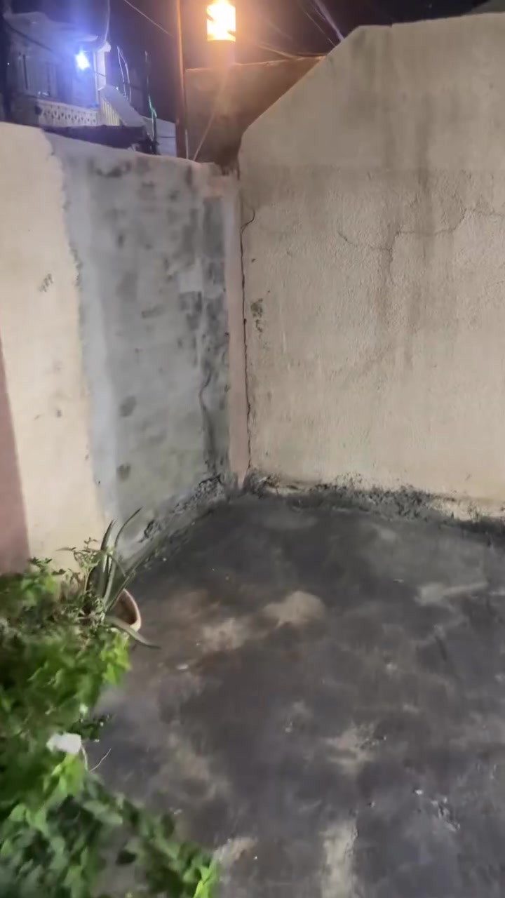 ⭕️(العلام )
🔰بيت لل ايجار مساحه (140) م نضيف جدا جداً

يحتوي على مدخلين ( مدخل على المطبخ - مدخل على الاستقبال)

⭕️محتوياته ( أستقبال - غرفه نوم - مطبخ - ترك جداً كبير - مساحه درج - حمام غربي مشترك - تواليت شرقي)

⭕️ طابق ثاني ( غرفه نوم - حمام مشترك - غرفه نوم سندويج بل اضافه للسطحين)

🔰سعر الايجار : 650 وبي مجال بسيطط

🔰 نستقبل عقارك اذا كان ( أيجار ) مجاناً

⭕️ يوجد تعقيب للمعاملات والاراضي بوجود كادر أقدم مختص .

أستفسار : مكتب الركابي للعقار النواب مقابل الوجبه السريعه

***********
