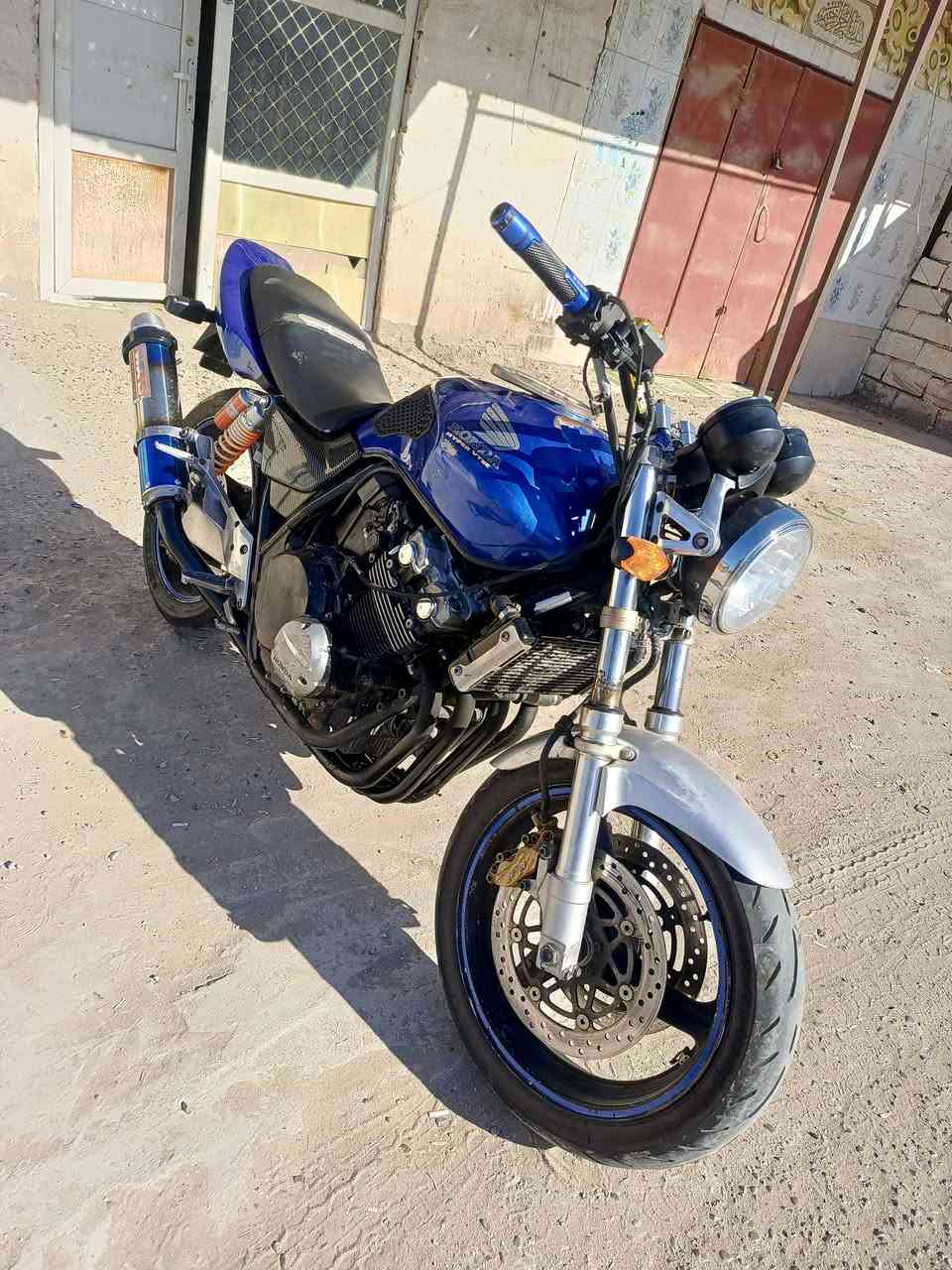 سلام عليكم شباب 
CB400 للبيع مكان بابل سده الهنديه هايبر16ولف 
دراجه كدام عينك ذاب عليه هواي 
تايرات جدد اكزوز يدات ماصده ودشبول 
جديد صفاحيات باتري جديد وبعد ترتيبات نواعم 
دراجه اوراق سكنر معروفه شلعه ومعدل 
 رايده بمليون و600وبيه مجال للشراي وليجي هلا بي 
📞‏‪***********‬‏
📞‏‪***********‬‏
         اتصل وما يكون خاطرك اله طيب 🩷
