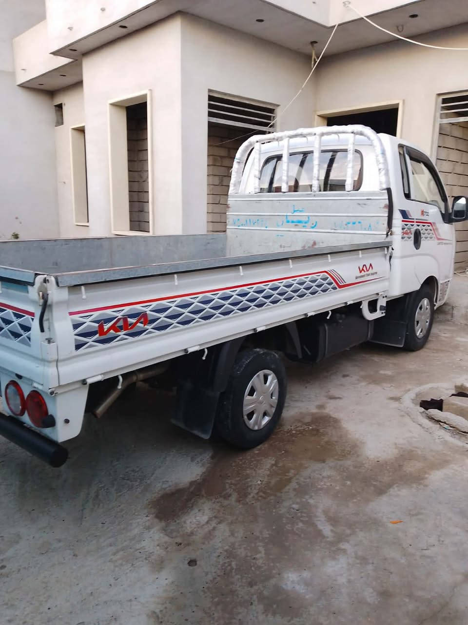 كيا موديل 22 للبيع رقم نينوئ دولي حصه كاز بي سياره اخو زيرو ماشيه 80 الف مكفوله كفاله عامه  
مكلف بلنشره وهدا صاحب سياره *********** سعر 148 وبيه مجال
