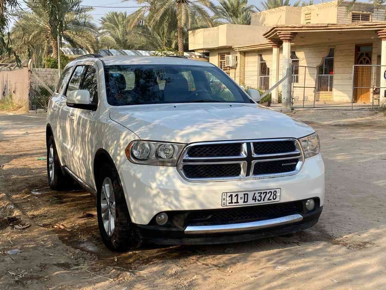 السلام عليكم دوج دورنكو 2012  امريكي بيها اربع قطع صبغ بدون دواخل
رقم بغداد 

المواصفات فول عدل بصمه 

سته سلندر 3600

حداديه زينه 

تبريد ثلج 

السعر165وبيها مجال 

المكان كربلاء الحسينية 

الهاتف ***********
