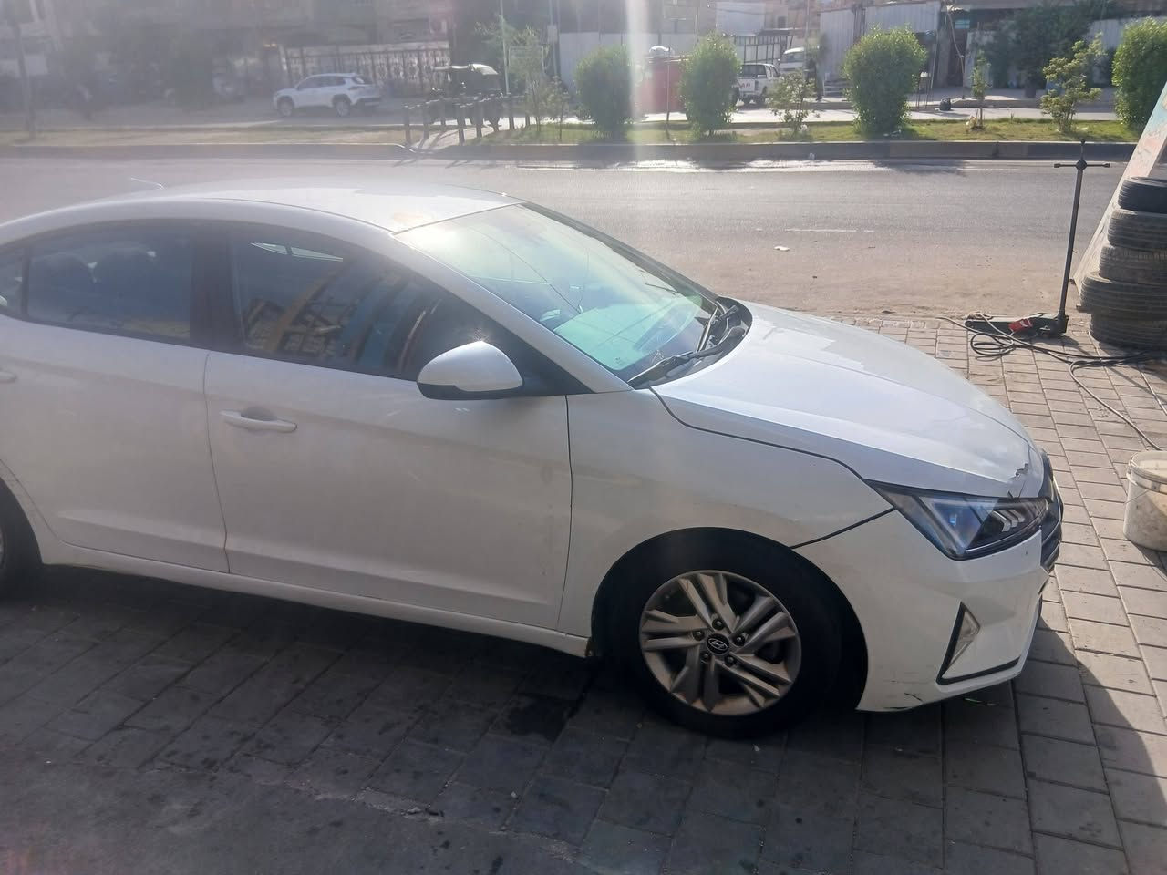 الانتره موديل ٢٠١٩ اربيل  ماشيه ١١١ الف
بيها  طخات  بصيطه  فقط  ايرباك  برده  بيها   
كامله من   صدر كير اي تي 
 رايدها  ١٠٧ وبيها  مجال  قليل  
***********
***********
بغداد حي اور
