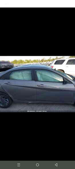 السلام عليكم النترة مديل 24 ماشية الف زيرو
حادثهة جاملغ خلفي امبدل او طخات 
مصبوغة عام 
موصفات رادارت خلفية
شاشة جتل
مانع انزلاق
السعر 105 
رقمي ***********
***********
