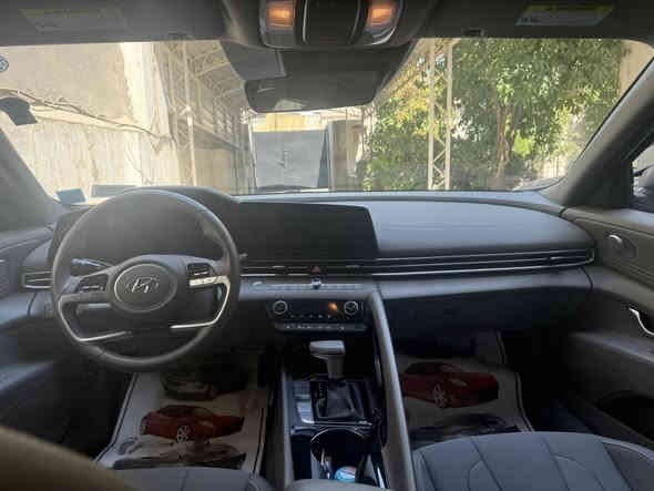 النترا 2023 رقم أربيل ترقيم و هزة كلة جديد 
السيارة ضربتة فقط دعامية امامية تعتبر أكلين بدون ايرباك السيارة مشترية من امريكا ماشية 14500 هسة ع أيدي صايره 16400 يعني زيرو السيارة جديدة بمعنى الكلمة صارف علية تبديلة دهن جديدة يعني بس تشغل و تطلع كلشي ما يحتاجلة 
الموصفات 
بصمة تشغل 
بصمة ابواب 
بصمة صندوق 
تشغيل عن بعد 
تبريد - تدفئة كشنات 
رادار جانبي 
رادار خلفي 
تحديد مسار
بعد بية هواي موصفات الي جاني النترا يعرف وبلعافية ع الي ياخذة لان سيارة جديدة بمعنى الكلمه 
المكان بغداد الكرخ حي العدل
السعر 168 بية مجال بسيط 
التواصل ***********
