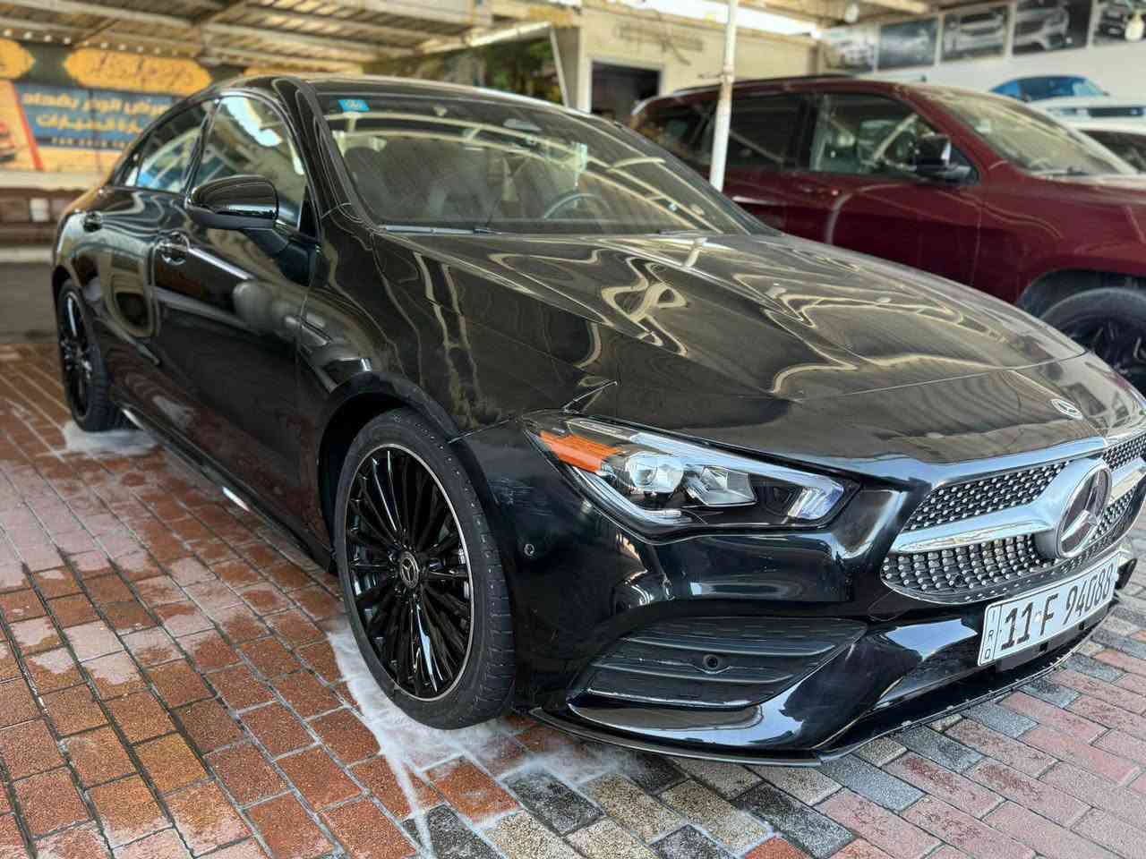 السلام عليكم من رخصه الادمن
مارسدس cla250 amg
موديل ٢٠٢٥
سياره ماشيه ١٨٠٠ كيلو فقط زيرو
فول مواصفات
شحن لاسلكي
بانوراما
شاشه تحكمات
شاشه اعطال
ستيرن لمس
حساسات امامي خلفي وجانبيه
 تدفئه مقاعد وستيرن
AMB light اناره للدشبول والدواسات والابواب
توقف ذاتي امامي وخلفي
رادارات امامي خلفيه
فتح صندوق بلمس حساسيه قدم
اوتو بارك اوتو هولد اوتماتيك
محرك ٤ سلندر تيربو
سبورت ايكو نورمال
مقاعد و ويلات AMG 
تايرات غير قابله للبنجر جوبلس
سياره جاهزه ونضيفه وفول مواصفات 
السعر ٣١٠ وقابل للتفاوض بغداد, العراق


**إذا كنت صاحب هذا الإعلان وتريد حذفه لأي سبب، رجاءا أرسل رسالة إلى الدعم الفني**