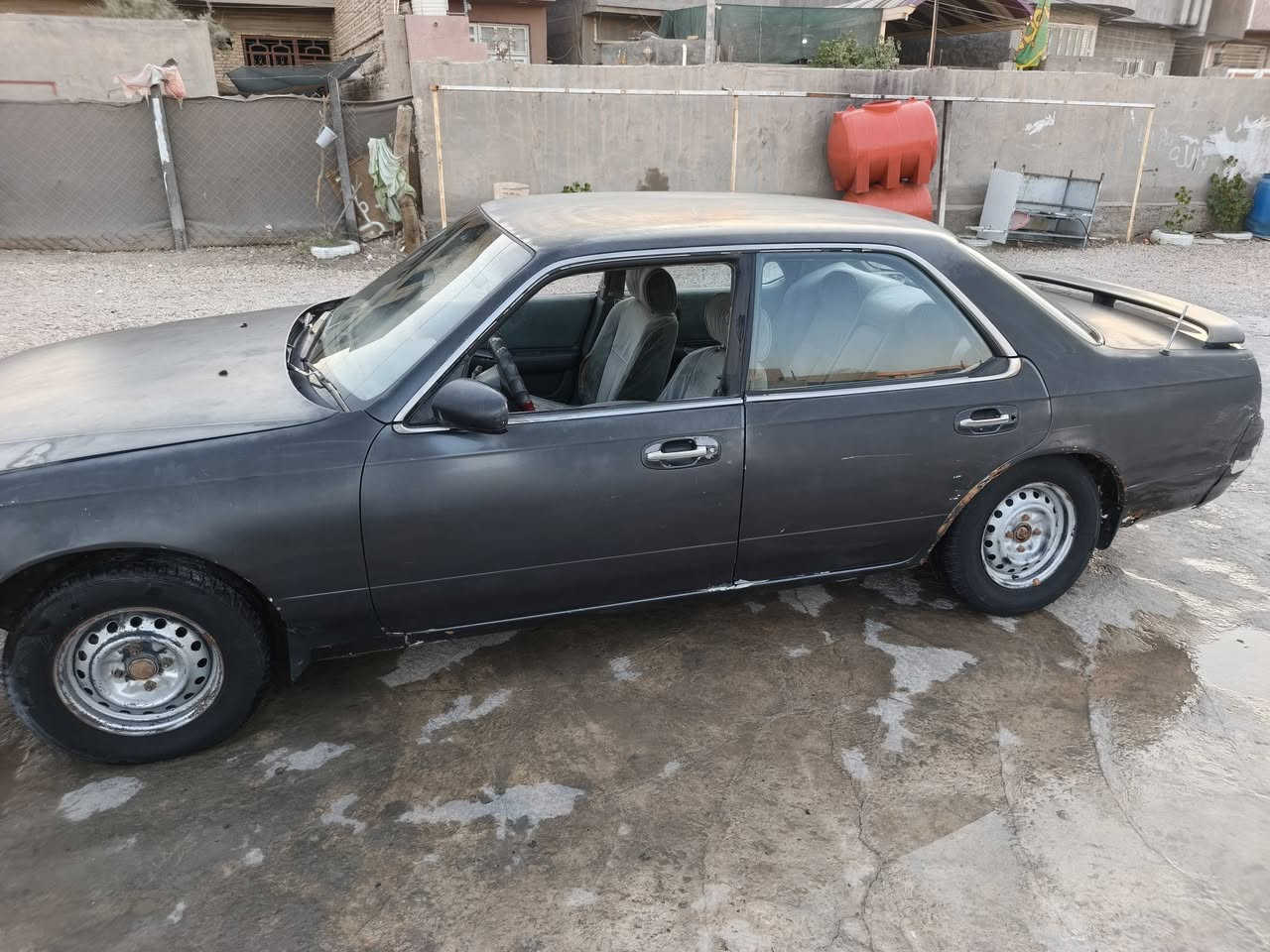 نيسان لوريال موديل  1998 
 محرك  2500  دفع خلفي 
رقم بابل سنوية منتهية  
حدادية 50٪
السعر 25 
الهاتف :***********
العنوان بابل حلة
