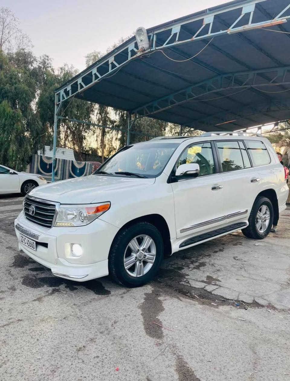 ‏‎سلام عليكم
قطعة نادر الي يدور جديد ومميز 
 للبيع 
لاندكروز 🔥 2013  🚀 GXR:
السياره احله من الصور بالحقيقه 
فول مواصفات 1/1 💯 :
1- فتحة 🕳️
2- بصمة 🔐 عدد 2 
3- ماشية 115 الف بعدها بحالة الوكالة
4- حساس خلفي وامامي 🎶🔊
5- ثلاجة 🥶
6- 2 كراسي كهرباء ⚡
7- تشغيل عن بعد 💥
8- شاشه جبيره 💻
9-كامرات محيطيه👀
10- 8  ايرباك 
11-دفع رباعي 🎮
12- رقم اربيل بأسمي تحويل ثاني يوم
13-بشرط سبير منازل من سياره 
حجم المحرك: 4600 ✅8 سلندر
ملاحظة // السيارة  كفاله عامة من جميع النواحي وشرط الفحص  حته من الرصعه ومن الشخط ✅  
جديدة بمعنى الكلمه شرط تراي زيرو  
وبالعافية ع تكون من نصيبه 
بأسمي شخصياً  تحويل مباشر  
#مفخره_الأرض 🔥
مكان بغداد ✅
🟩 السعر اتصل على رقم وبيك خير وتدلل            

لاستفسار الاتصال ع الارقام التالية 📲📲
***********
‏  

تحياتي لجميع 🌹 🌸
