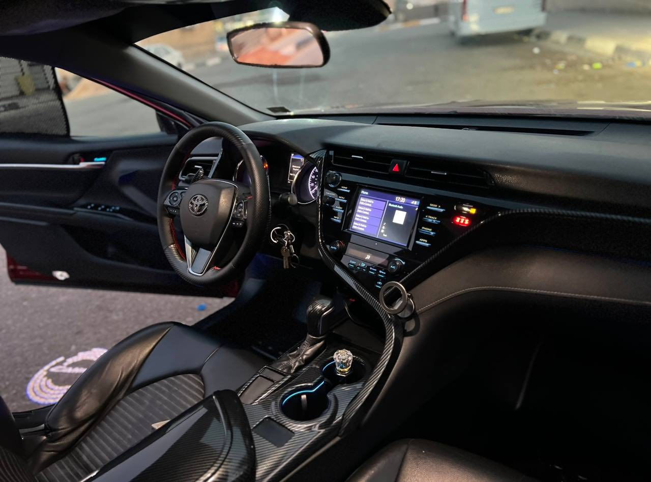 سلام عليكم كامري 2018 Se حادث خلفي جنطه وجاملغ 175وبيها مجال بسيط رقم بغداد مشروع وطني بسمي گير مكينه تبريد حداديه كلها خير من الله عل فحص فقط عل رقم موجود او واتساب مكاني كربلاء***********
