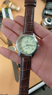 فول لايمنوس • سير جلد طبيعي • ساعة