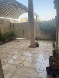 #دار_للبيع_بموقع_مميز الموقع ﴿أم العصافير مقابيل خدمات(ساحه) قرب حسينه...