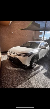 تيوتا فورنتلاندر موديل 25 للبيع سيارة نص فول  ممشاها 9 الاف كيلو سيارة...